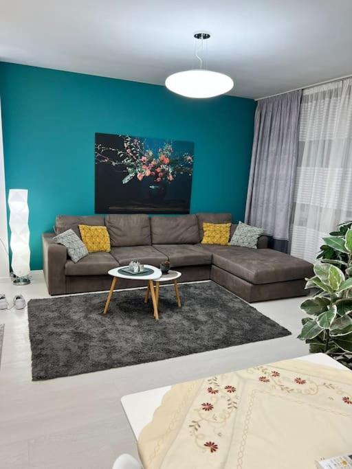 Modern Apartment At Train Station Tiranë Eksteriør bilde